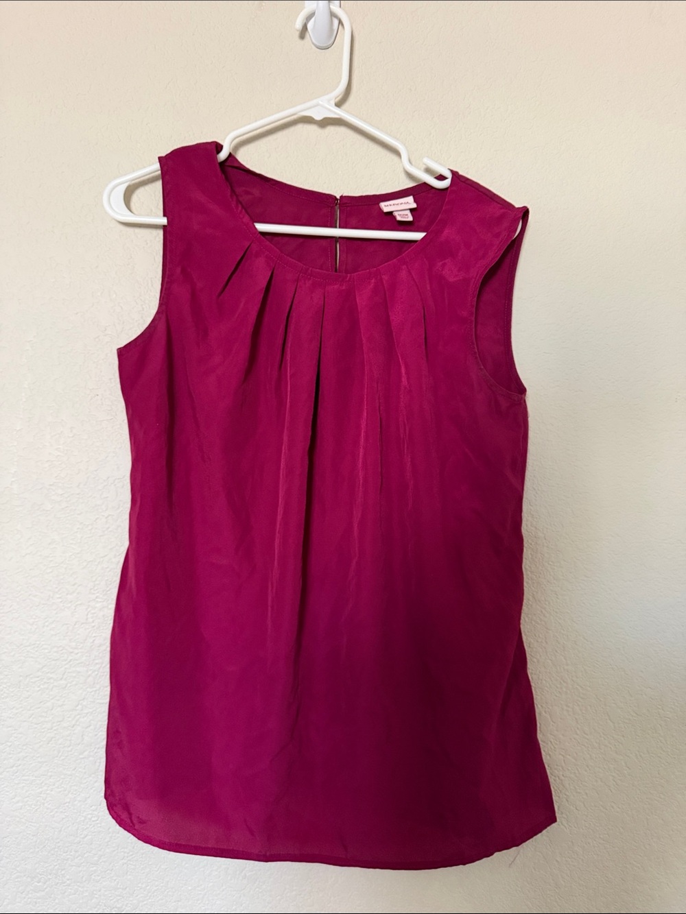 Merona Sleeveless Pleated Magenta-Cranberry Top